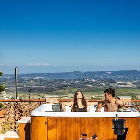 Agri Apartment La Terrazza La Ripadoro Chianni Bagian luar foto