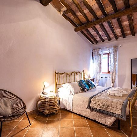 Agri Apartment La Terrazza La Ripadoro Chianni Bagian luar foto