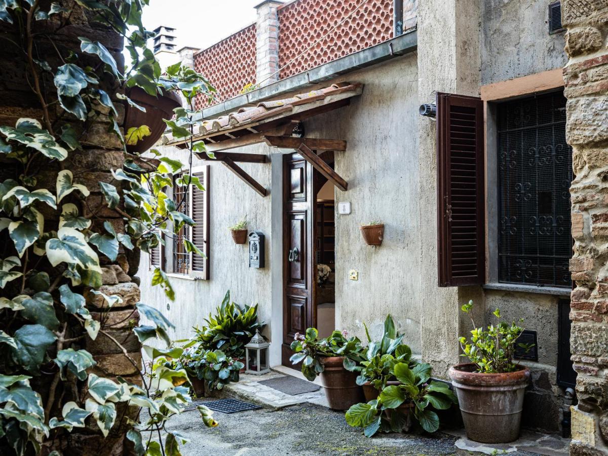 Agri Apartment La Terrazza La Ripadoro Chianni Bagian luar foto